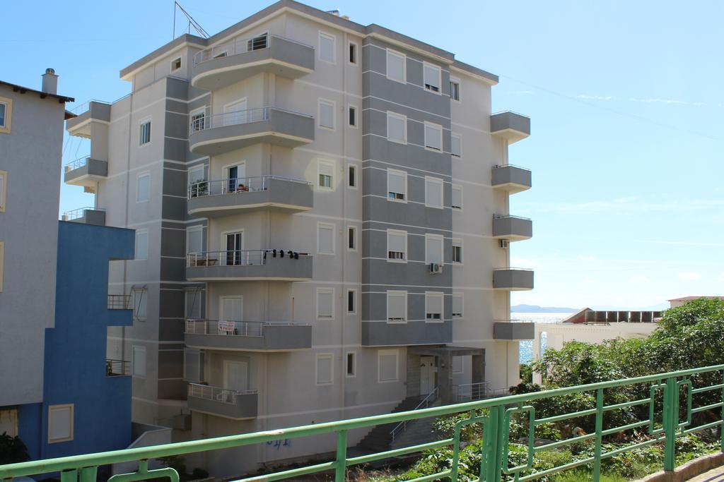Port Side Sarande Lägenhet Exteriör bild